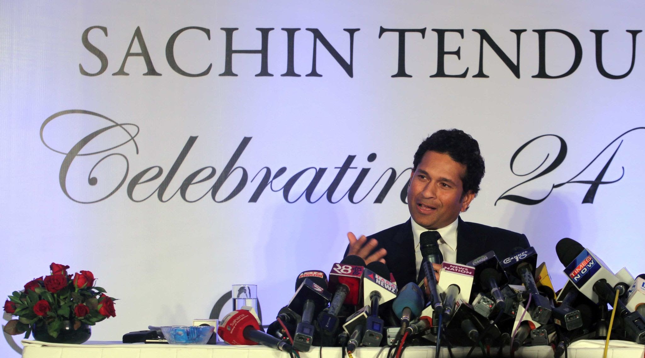 Cricket legend Sachin Tendulkar addressing a media conference